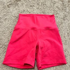 90 degree hot pink bike short. Size small. Never worn.